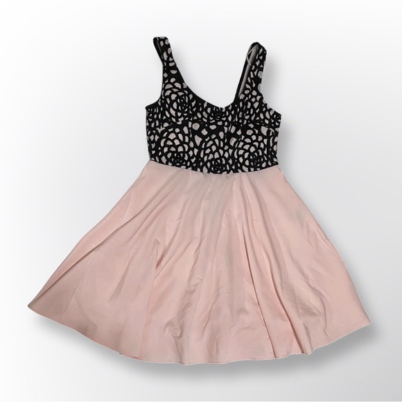 Lovelygirl Light Pink and Black Dress, Small - Picture 1 of 6